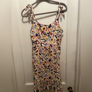 ✨Old Navy Floral Dress